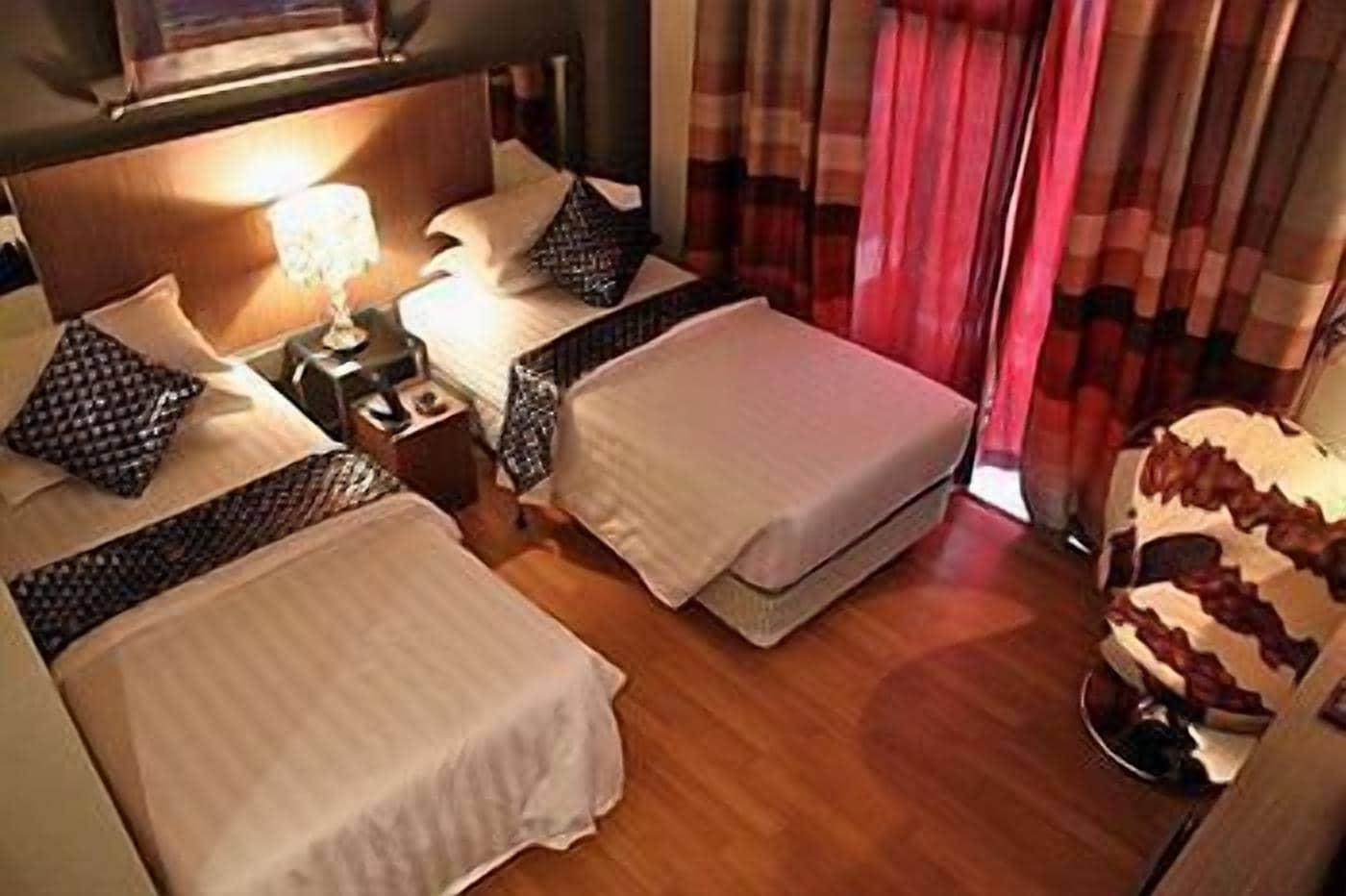Arenaa Deluxe Hotel Malacca Ngoại thất bức ảnh