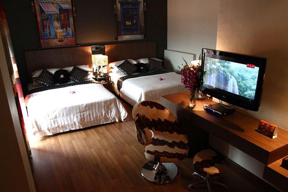Arenaa Deluxe Hotel Malacca Ngoại thất bức ảnh
