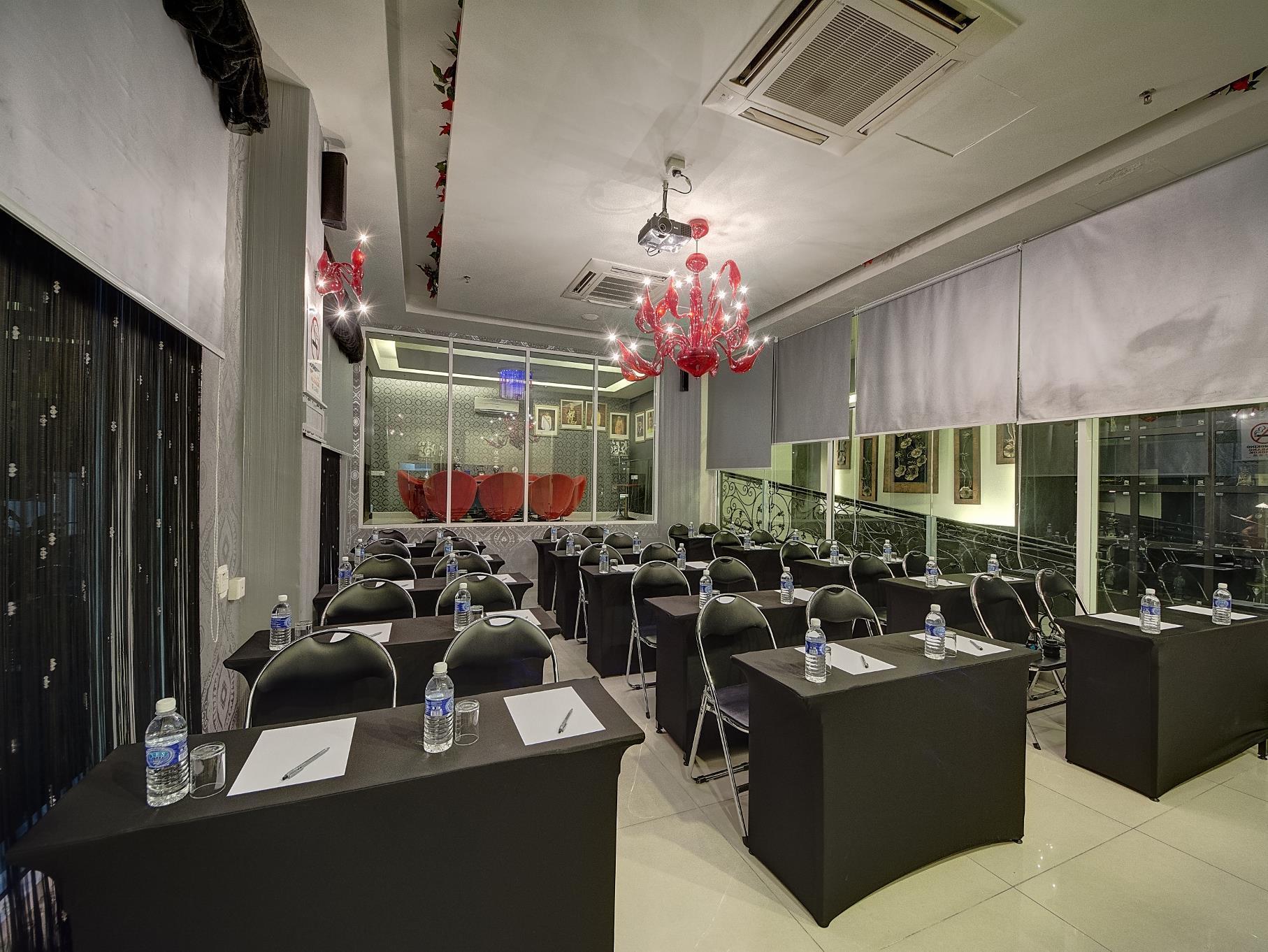Arenaa Deluxe Hotel Malacca Ngoại thất bức ảnh