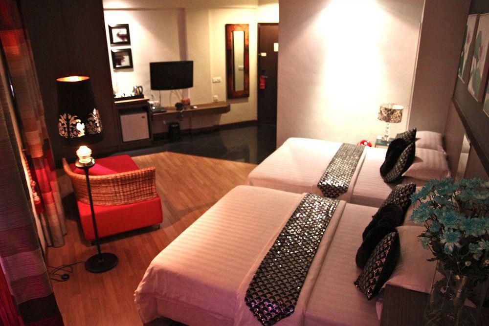 Arenaa Deluxe Hotel Malacca Ngoại thất bức ảnh